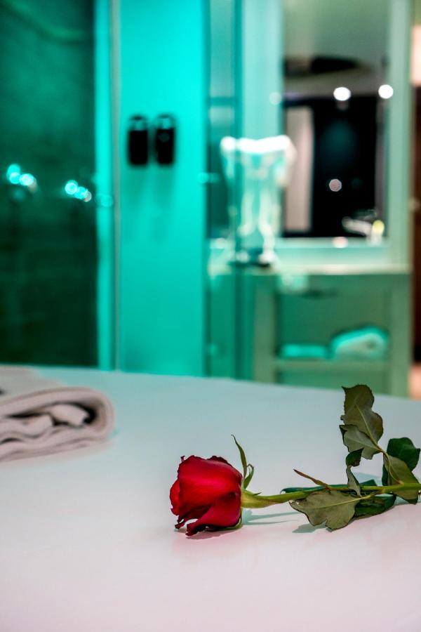 Love hotel A2 - E Núcleo Bandeirante